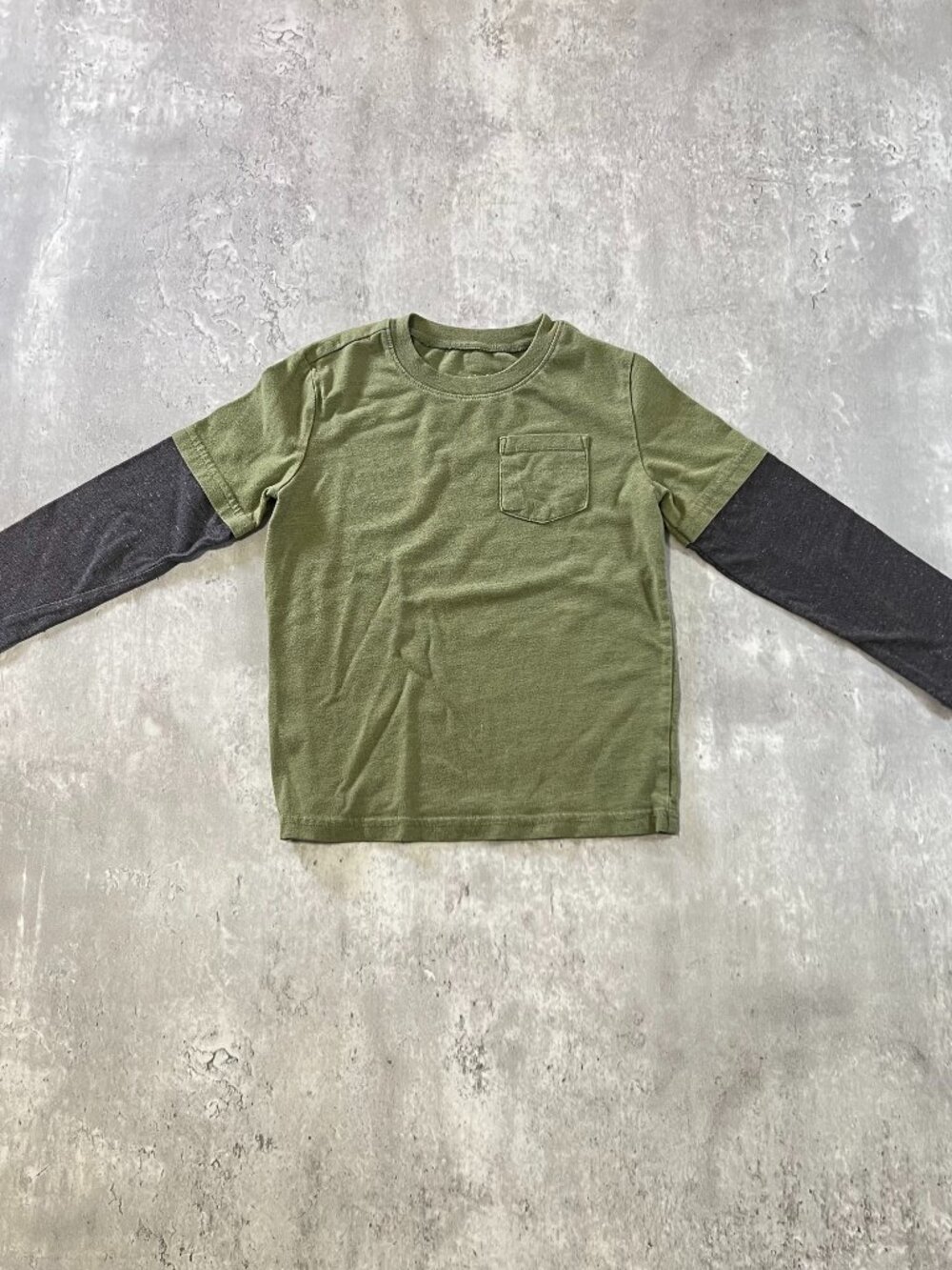 Jumping Beans kids' layered-look long-sleeve pocket t-shirt olive green size 4